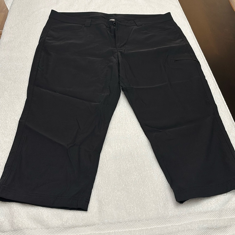 Eddie Bauer capris